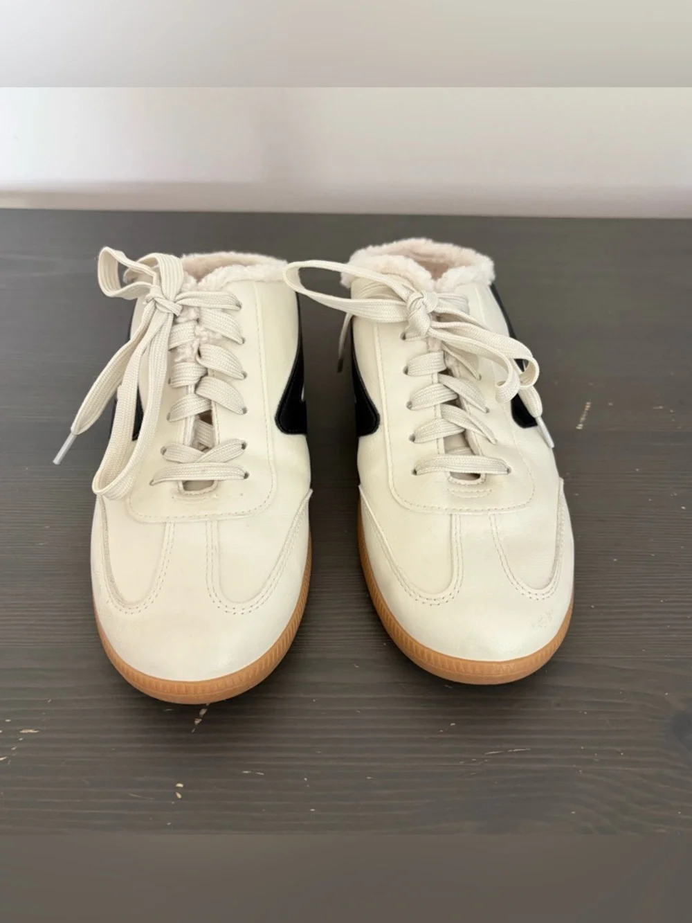 DV by Dolce Vita Quirky Faux Shearling Lined Mule Sneakers Slip On Lace Up 8